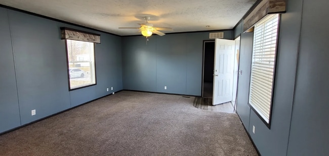 Photo - 25156 Au Lac Dr N