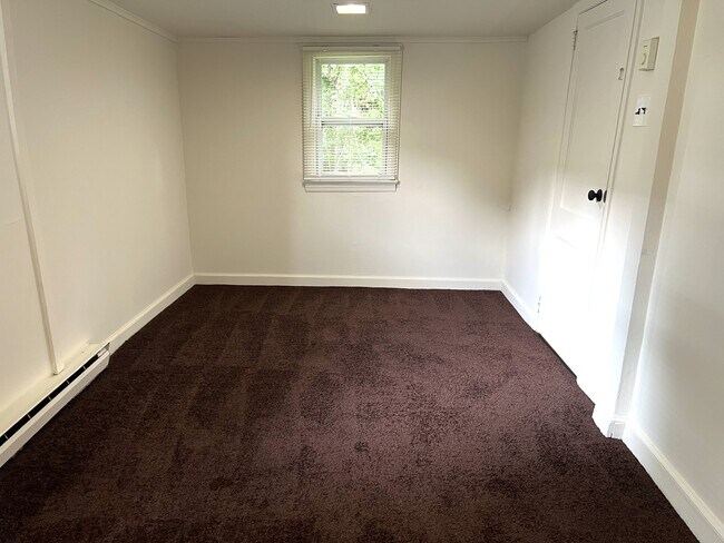 Photo - 21 New Egypt Cookstown Rd Unit 1