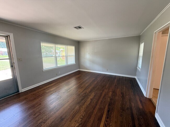 Photo - Near the University 2 bedroom Duplex With Private yard