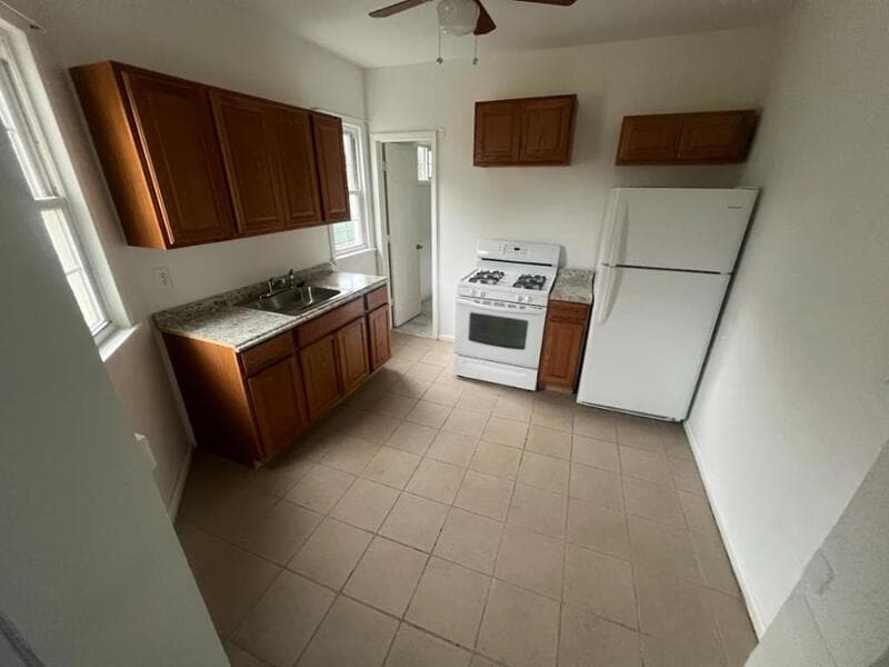 Photo - 195 Campbell Park