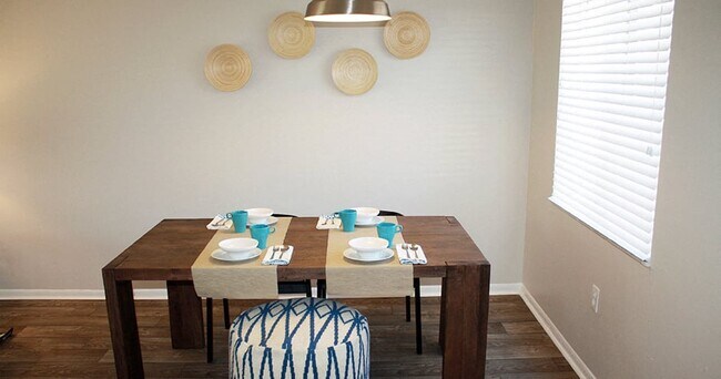 Promenade At Edgewater Apartments