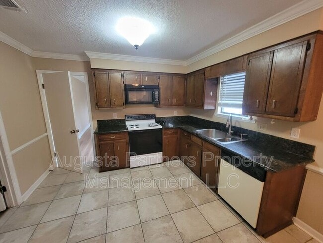 Photo - 117 Glenora Ct