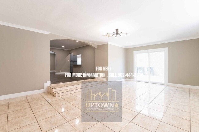 Photo - 9415 Linden St