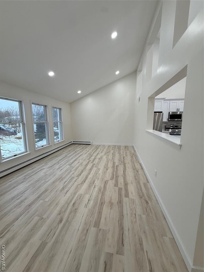 Photo - 24 Kimberly Ct