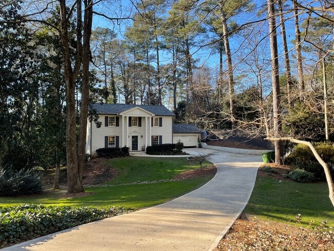 Building Photo - 4044 Emma Ln NE