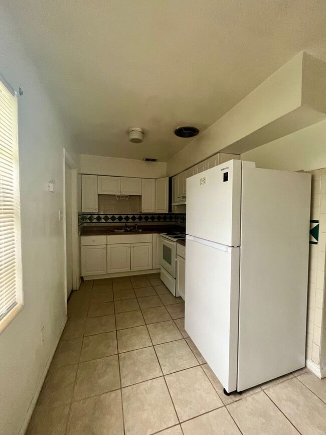 Photo - 4208 Robbins Ave
