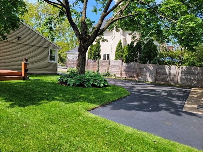 229 Fuller Rd