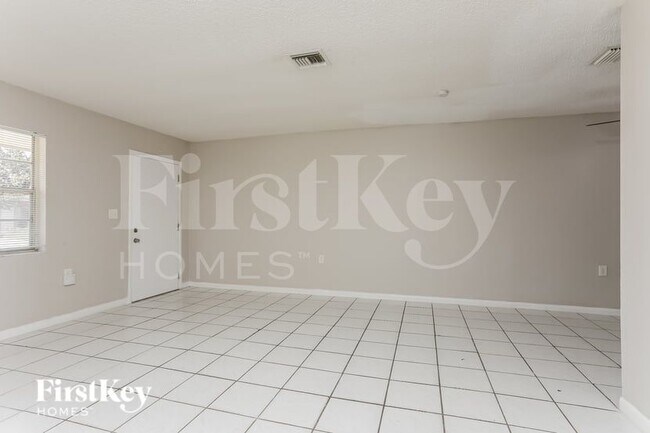 Photo - 6025 SW 37th St