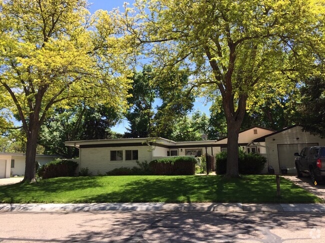 Building Photo - 1219 Kirkwood Dr Unit 1219 Kirkwood Dr Rental