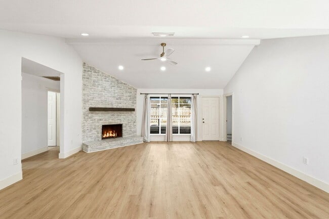 Photo - 11011 Almond Grove