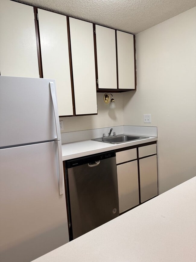 Photo - Rolling Hills Townhouses