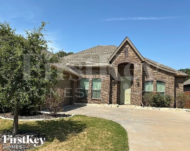 Building Photo - 1060 Wildwood Dr