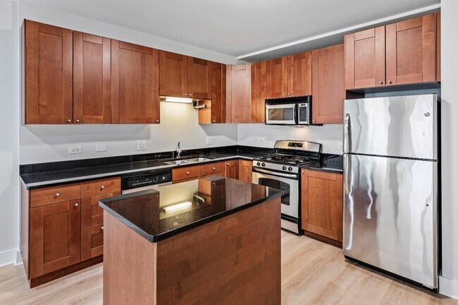 Photo - 1 Bedroom - Logan Square Available ASAP! Unit 1N