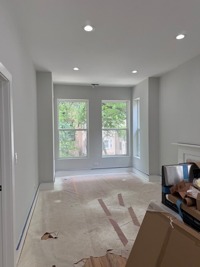Photo - 1123 W Wolfram St Unit 2