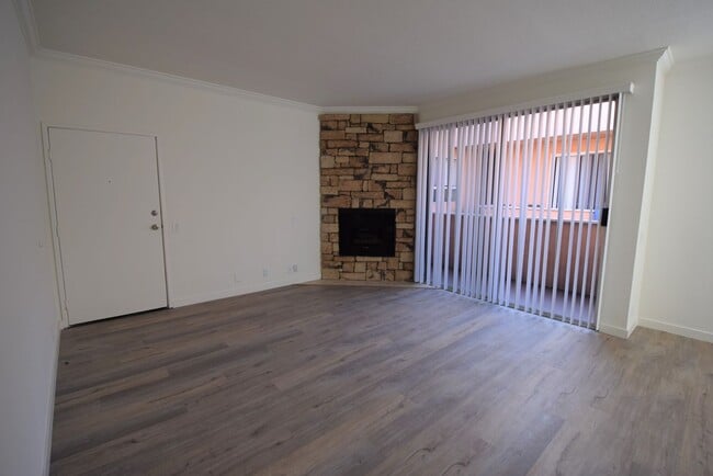 Photo - 11107 La Maida St Unit 203