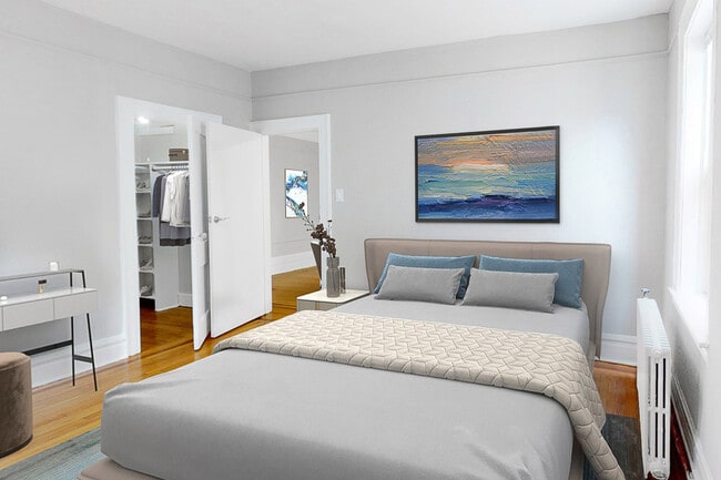 Photo - Montclair Arms