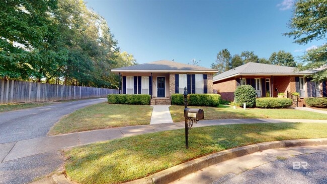 Photo - 6052 Magnolia Pl E