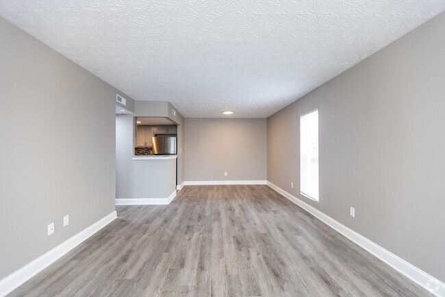 2BR, 1.5BA - 1,015 SF