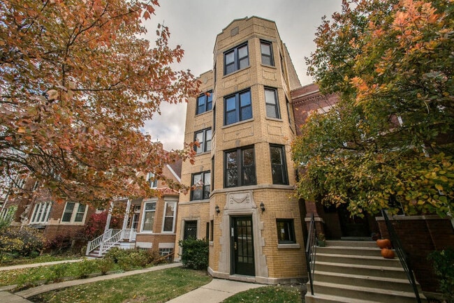 Photo - 2735 N Francisco Ave Apartment Unit G