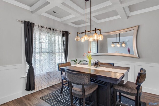 Photo - 124 Hutchinson Rd