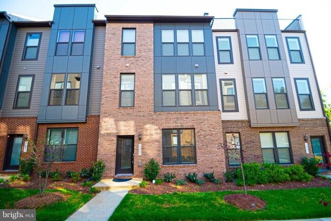 Building Photo - 2453 Liberty Lp