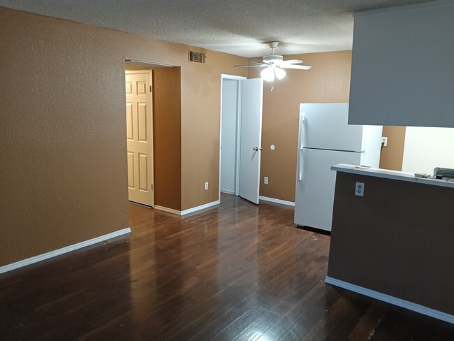 Photo - 6724 Plymouth Rd