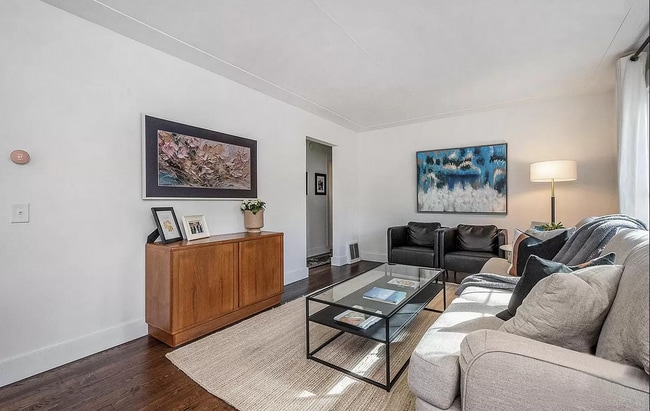Photo - 1452 Eastlawn Rd SE