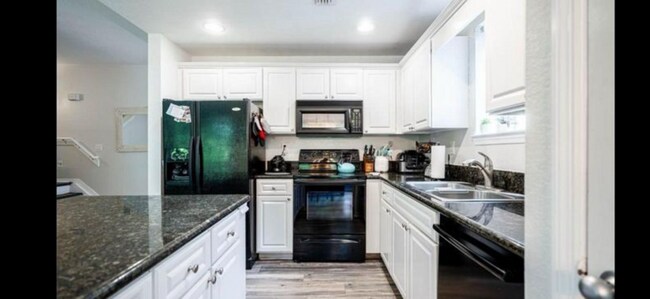 Photo - 5202 Hampton Beach Pl