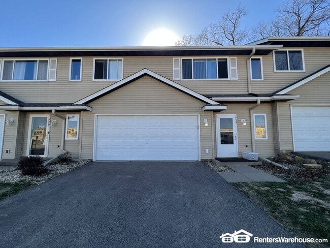 Photo - 958 Hewitt Blvd Townhome