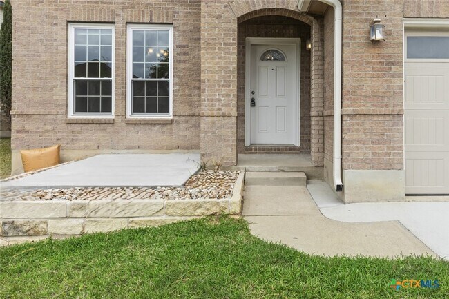 5621 Bedrock Dr
