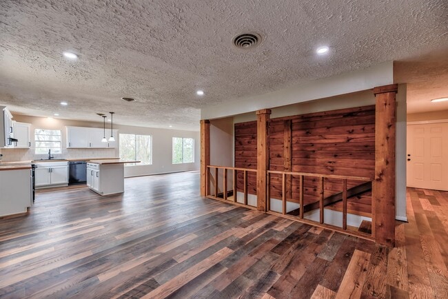 Photo - 145 W Houston Ave