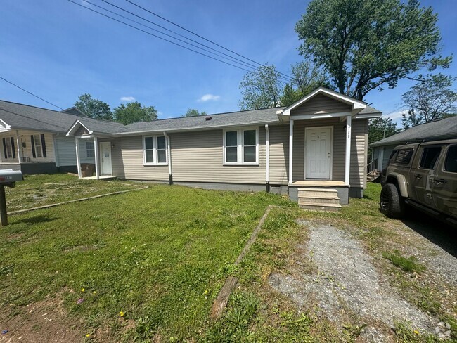 Building Photo - 111 Shull St Unit B Rental
