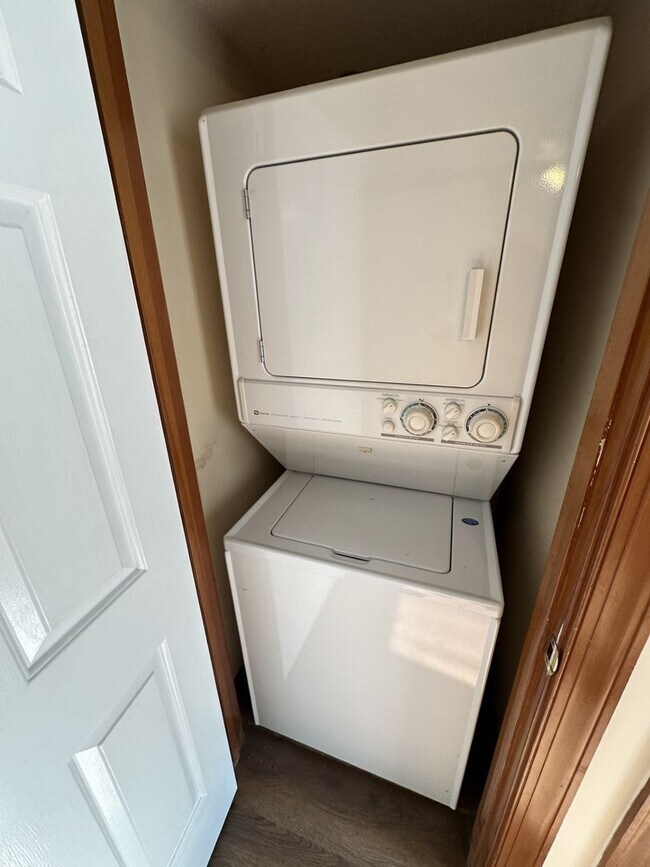 Photo - 1 Bedroom 1 Bathroom Condo!