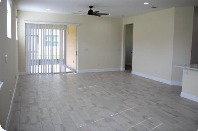 Photo - 6206 Scarlet Darter Wy