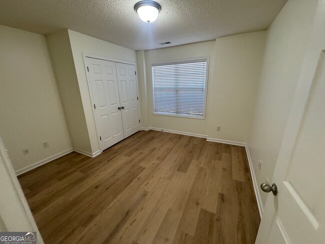 Photo - 503 Hunterian Pl