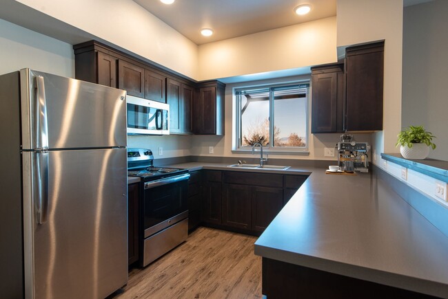 Spanish Peak Apartments