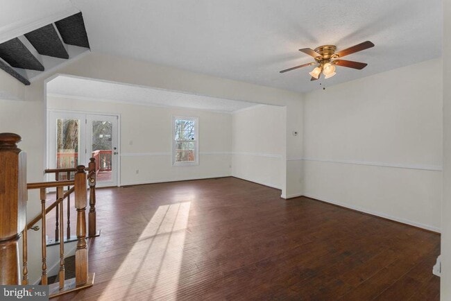 2126 Commissary Cir