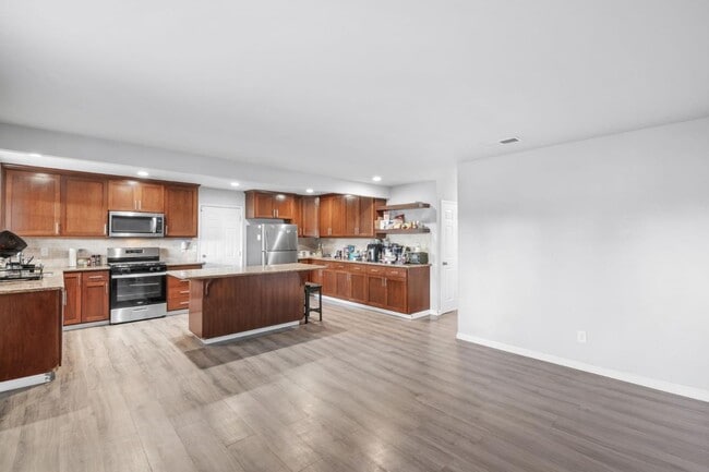 Photo - 16012 Julie Ln