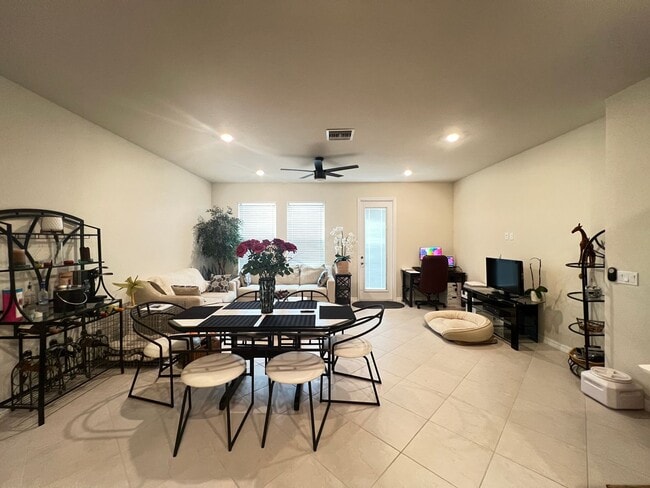 4843 Indio Trl