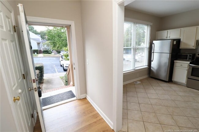 Photo - 114 Windward Ct