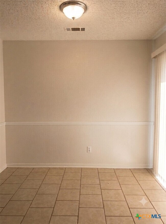 Photo - 204 Jason Dr Unit B