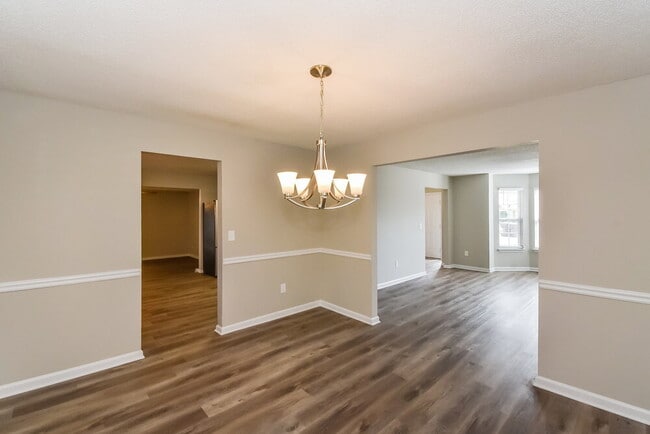 Photo - 146 Edison Dr