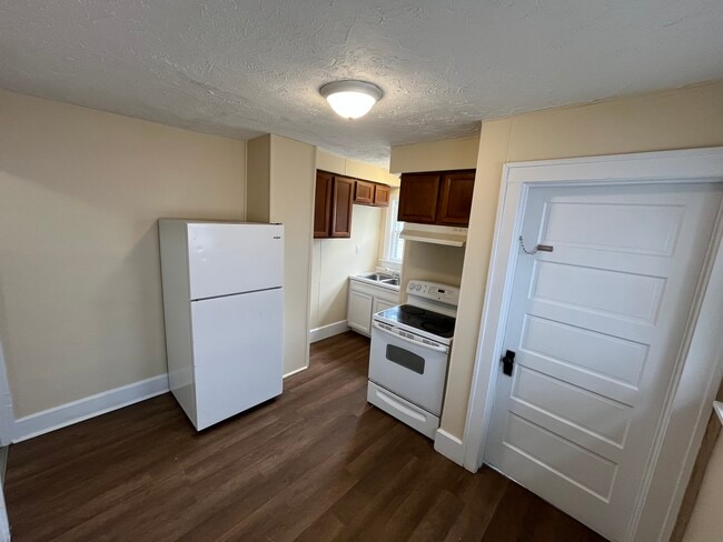 Photo - 2023 McKinley St