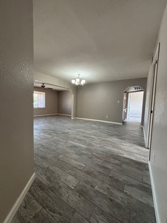 Photo - 921 W Naranja Ave