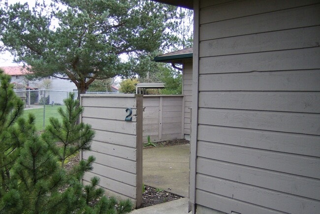 Photo - 3322 NE Lancaster St Unidad Apt 4