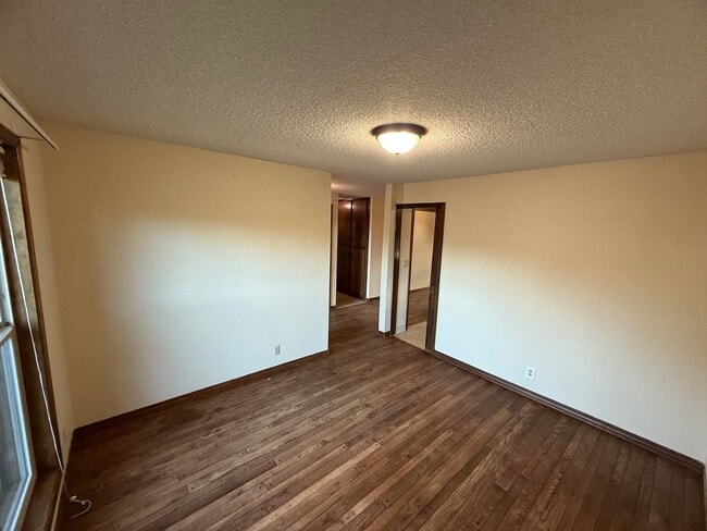 Photo - 1150 NW Sunnywood Ct