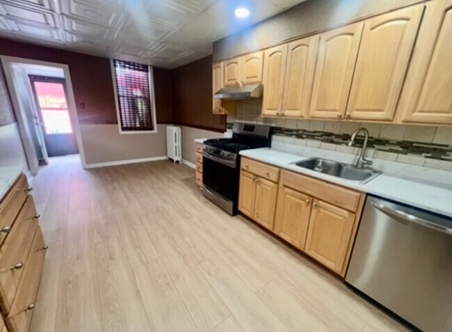 1414 67th St Unit 1