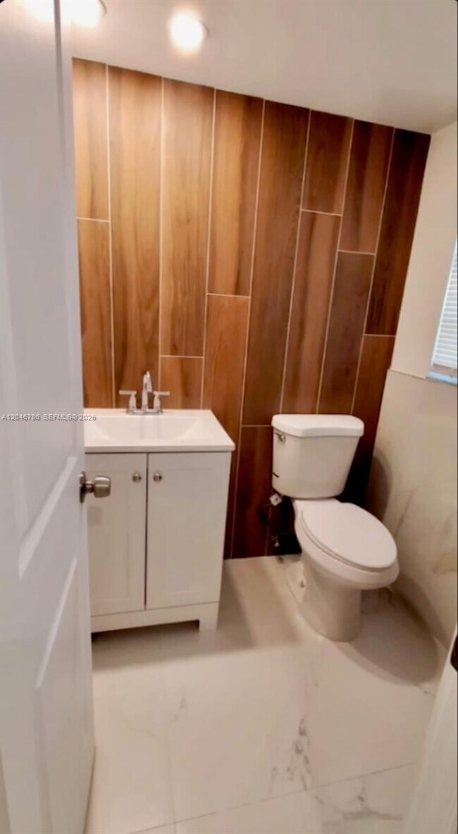 Photo - 14790 Bonaire Blvd Unit 202