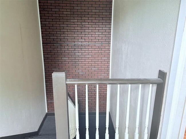 Photo - 2600 NW 12th St Unit 2