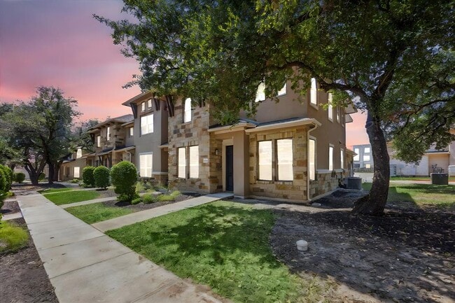 Building Photo - 13800 Lyndhurst St Unit 244 Rental